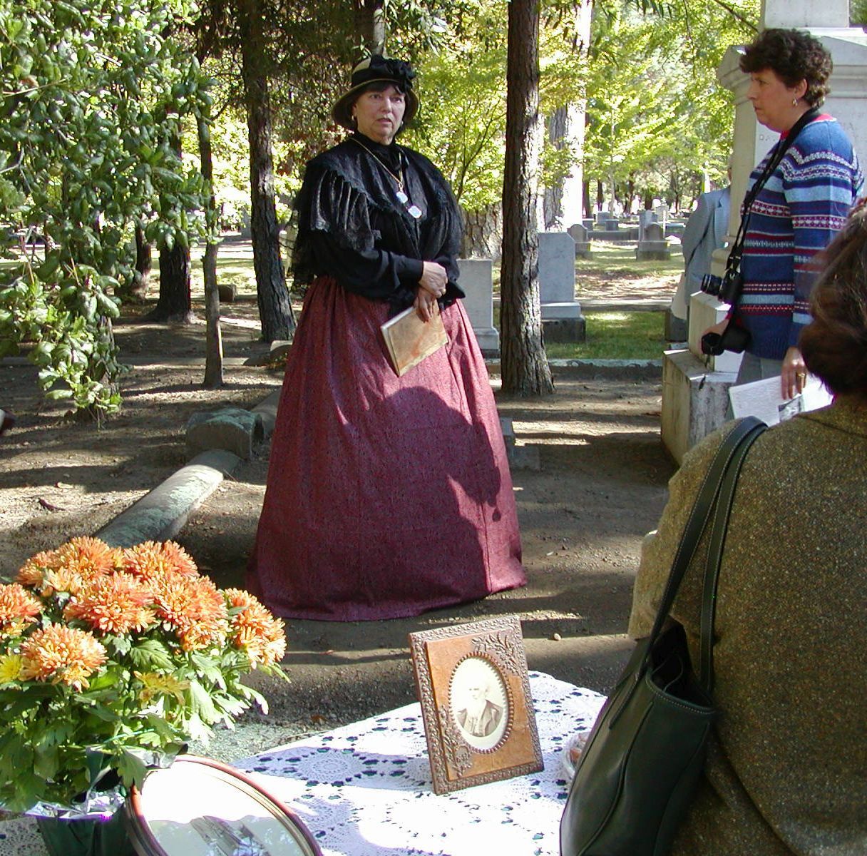Susanne Salvestrin as Frances Grayson Crane